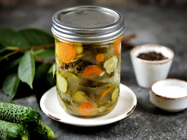 Фото блюда: Салат из огурцов и моркови на зиму