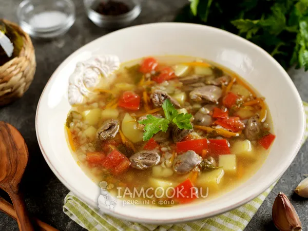 Фото готового блюда: Суп с куриными сердечками и гречкой