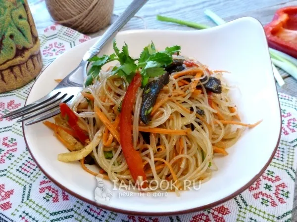 Фото блюда: Фунчоза с грибами и овощами