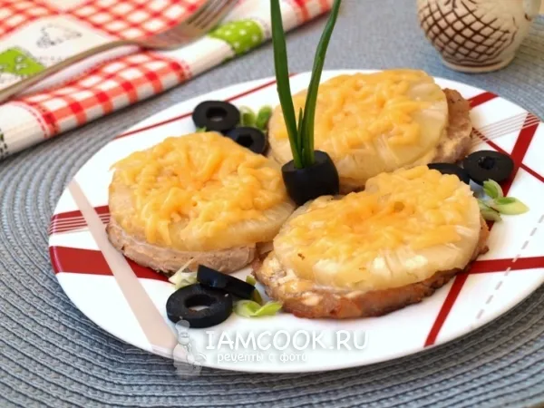 Фото блюда: Отбивные с ананасом и сыром
