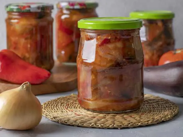 Фото блюда: Салат из баклажанов «4х4» на зиму