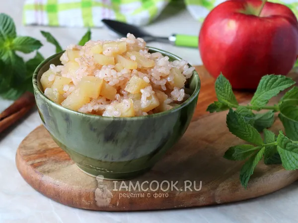 Фото блюда: Рисовая каша с яблоками в мультиварке