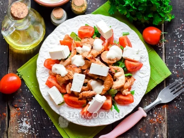 Фото блюда: Салат с жареной индейкой и йогуртовой заправкой