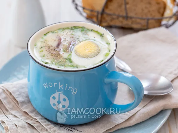 Фото готового блюда: Окрошка на сыворотке с бастурмой