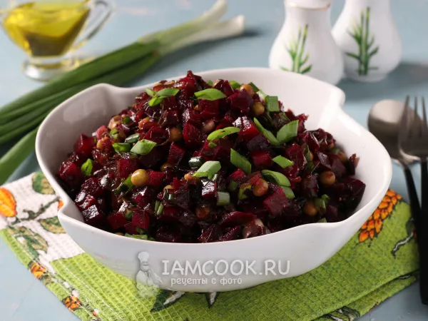 Фото готового блюда: Салат из свеклы и морской капусты