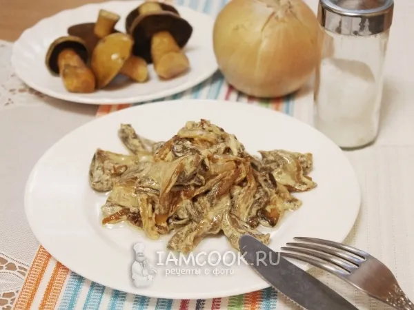 Фото блюда: Жареные моховики со сметаной