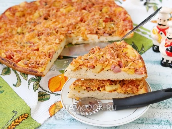 Фото блюда: Пицца с ананасами и ветчиной