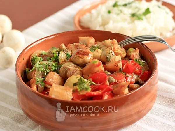 Фото блюда: Куриное филе с перцем и грибами