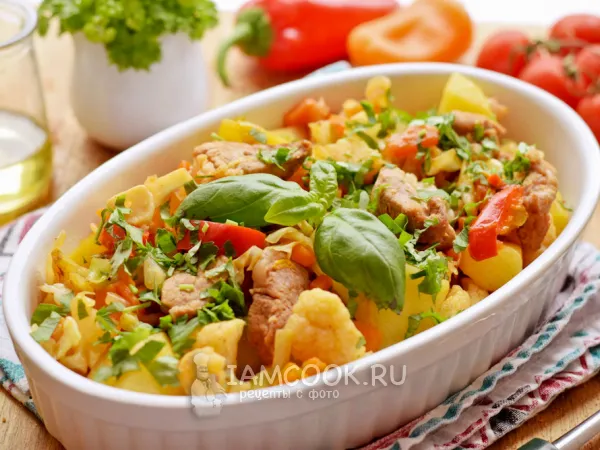 Фото блюда: Свиная вырезка с овощами в духовке