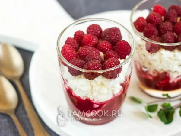 Фото блюда: Творожный десерт с малиной