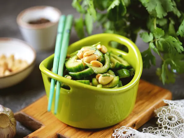 Фото готового блюда: Китайский салат с арахисом