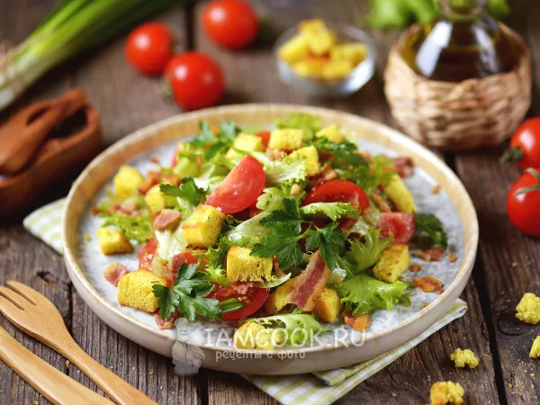 Фото блюда: Салат BLT (с беконом, латуком и томатами)