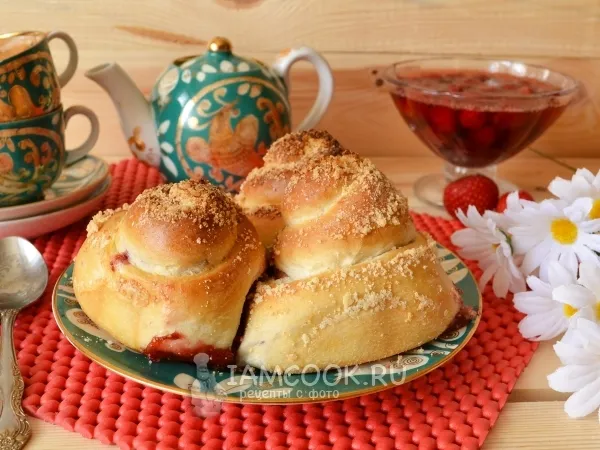 Фото готового блюда: Булочки с вареньем