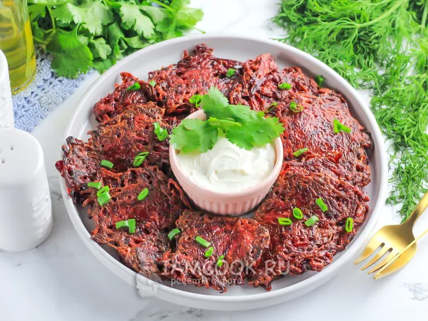 Фото блюда: Драники из свеклы