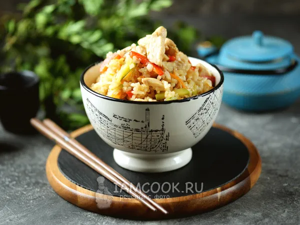 Фото блюда: Тяхан с курицей и овощами