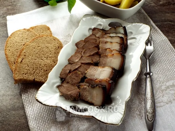 Фото готового блюда: Грудинка горячего копчения