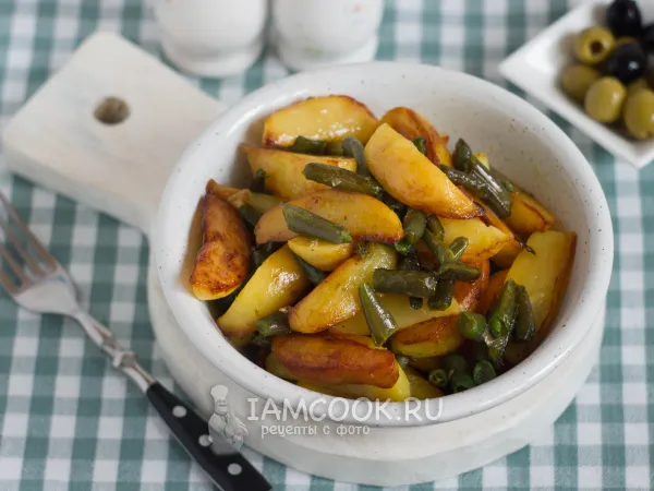 Фото готового блюда: Стручковая фасоль с картошкой