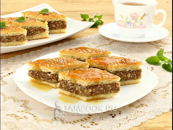 Фото готового блюда: Хегазея (египетский пирог с корицей)