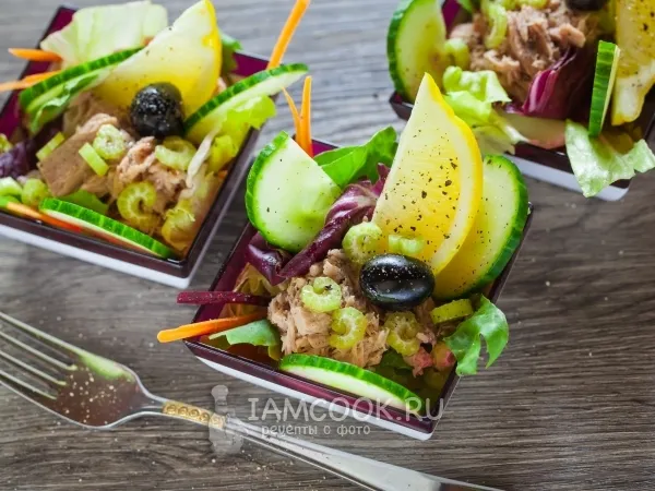 Фото блюда: Салат с тунцом и сельдереем