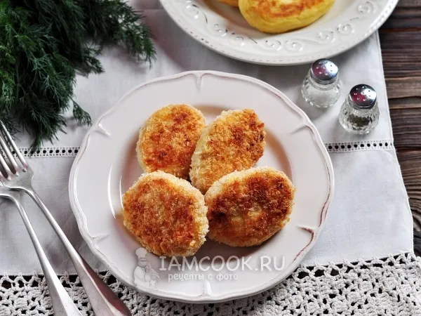 Фото готового блюда: Котлеты из куриного фарша в духовке