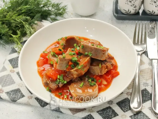 Фото блюда: Свиной язык в томатном соусе