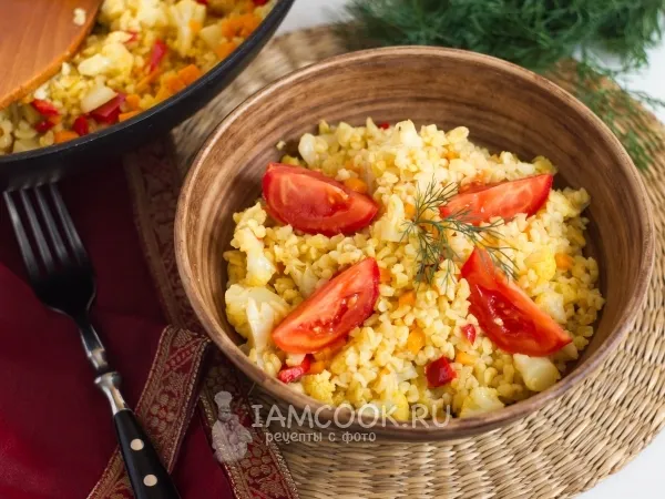 Фото блюда: Плов из булгура с цветной капустой и перцем