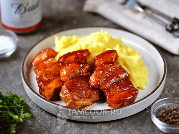 Фото блюда: Грудинка в пиве на сковороде