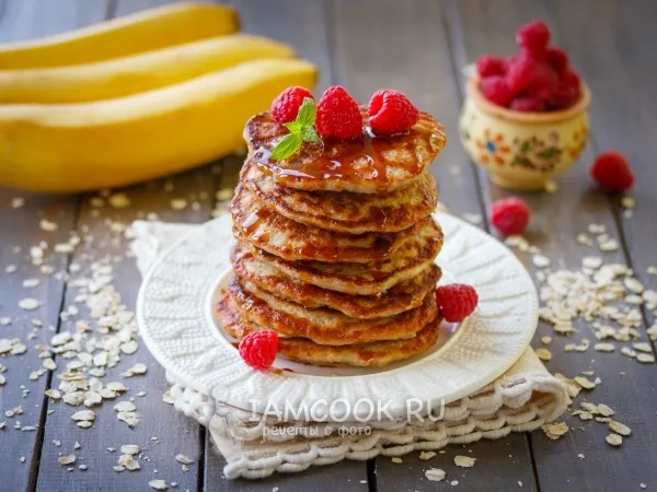 Фото готового блюда: Оладьи из бананов, овсянки и яиц