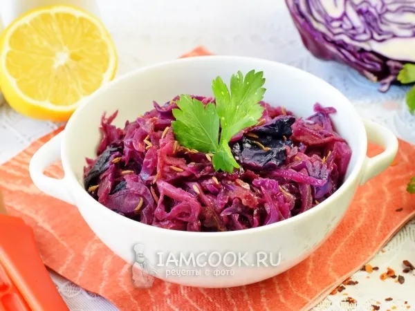 Фото готового блюда: Тушеная краснокочанная капуста по-чешски