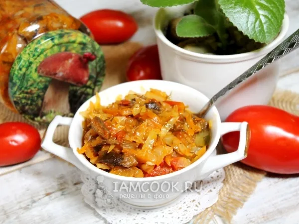 Фото блюда: Солянка с опятами и капустой на зиму