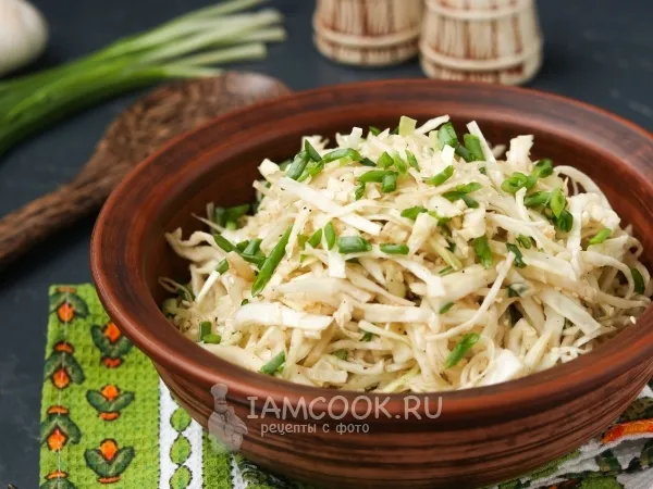 Фото блюда: Салат из белокочанной капусты с кунжутом