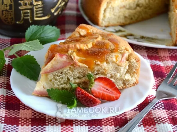 Фото готового блюда: Карамельно-сливочная шарлотка