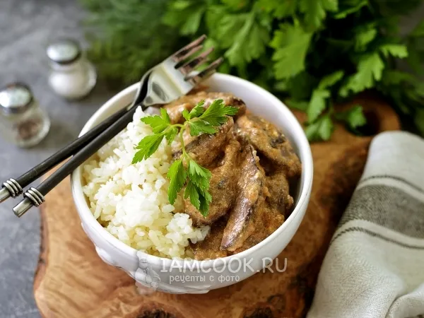 Фото готового блюда: Печень индейки в сметане