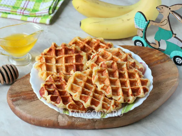 Фото готового блюда: Творожно-банановые вафли