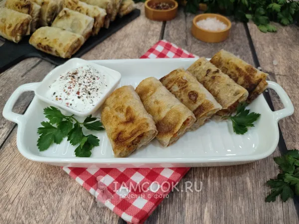 Фото готового блюда: Пирожки из рисовой бумаги