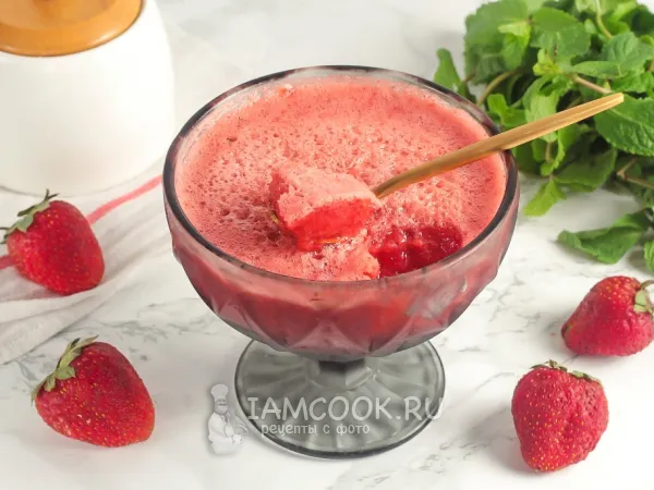 Фото блюда: Желе из клубники без варки