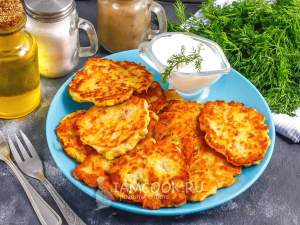 Фото блюда: Картофельные драники с фаршем на сковороде вперемешку