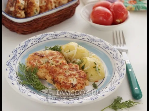 Фото готового блюда: Котлеты куриные «Нежность» с сыром, сметаной и крахмалом