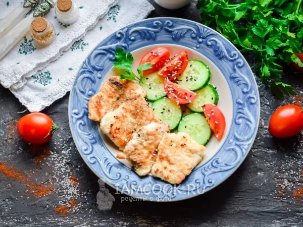 Фото блюда: Отбивные из индейки с чесноком в духовке