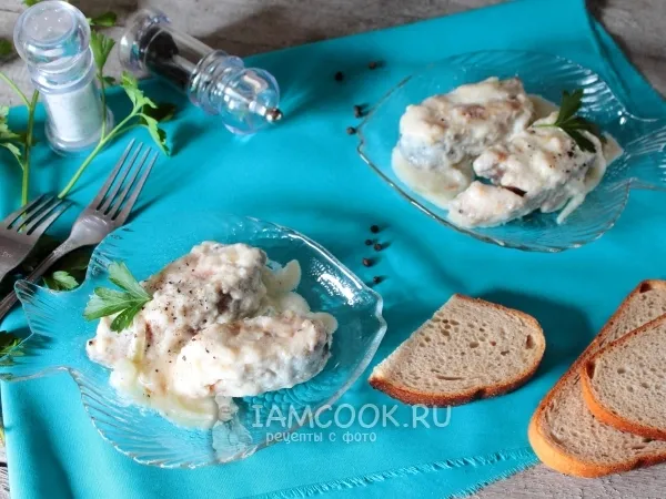 Фото блюда: Горбуша в сметанном соусе