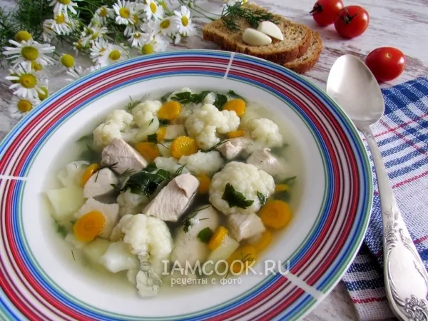 Фото блюда: Куриный суп с цветной капустой