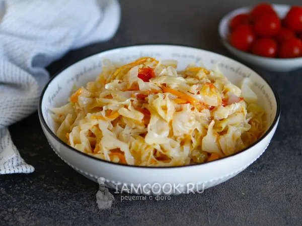 Фото блюда: Тушеная капуста с майонезом