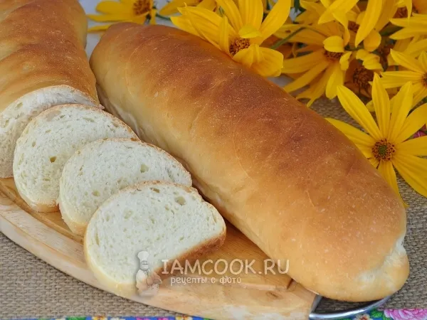 Фото готового блюда: Батоны на сухом молоке