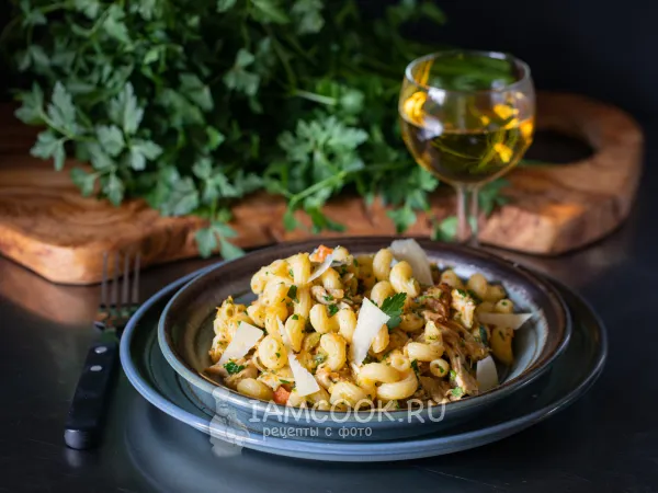 Фото блюда: Тушеная курица с макаронами