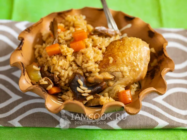 Фото готового блюда: Плов с сушеными грибами