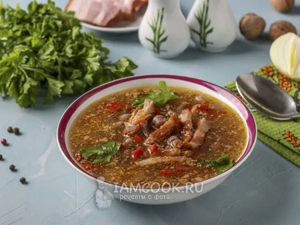 Фото готового блюда: Ореховый суп с нутом